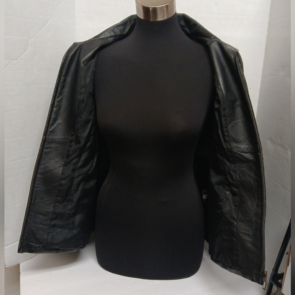 Vintage East 5th Women's Classic Black Genuine Leather Jacket Size Petite Medium - Picture 5 of 12